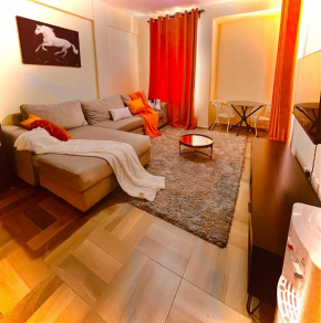 Spacious 1,2 bedroom all master ensuit with a lake view